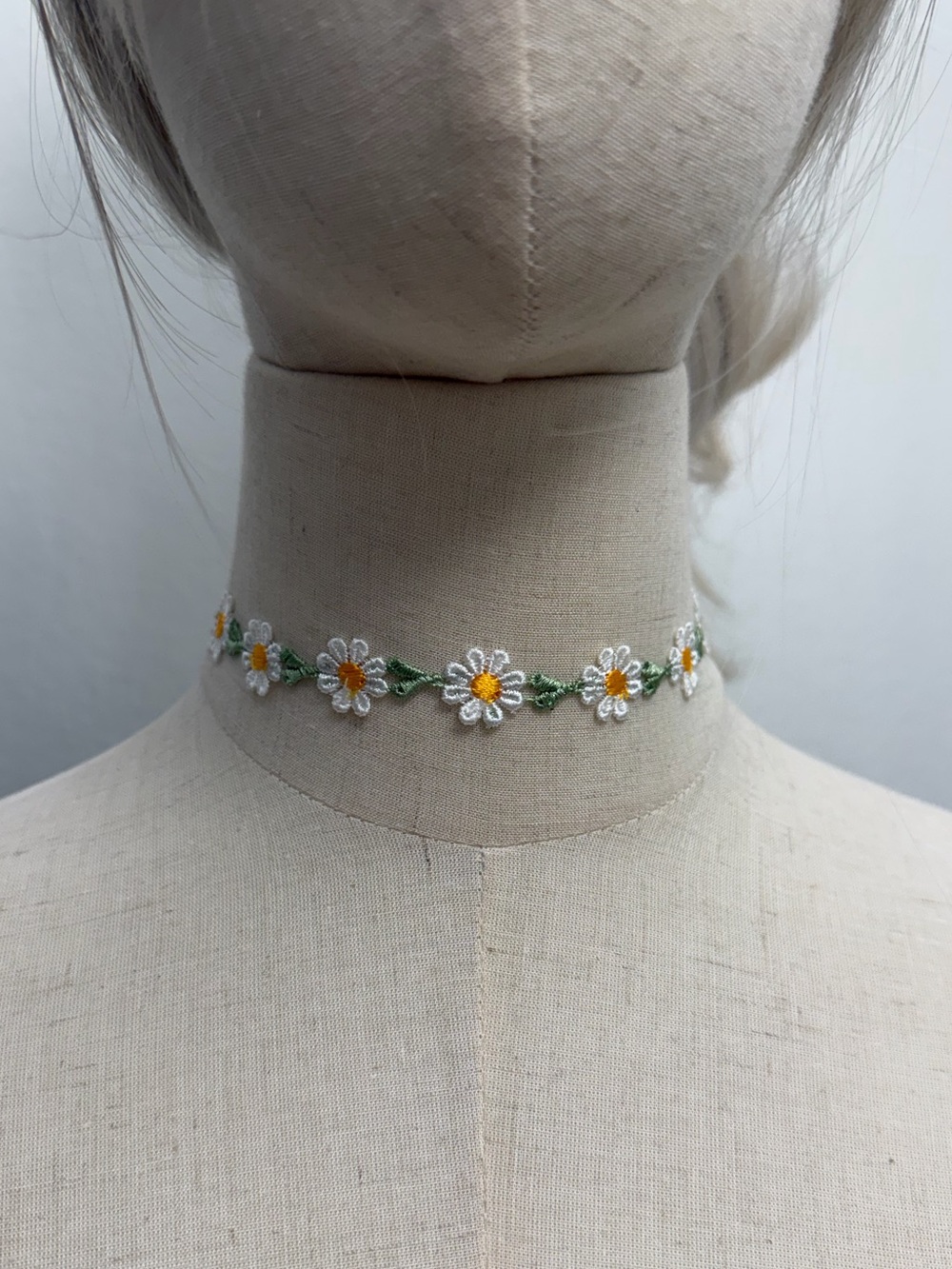 White Daisy Floral Choker Necklace Embroidered Flowers Cottagecore Coquette